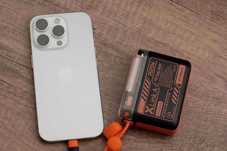 XYZtech X Link A Wireless Power Bank - 10000 mAh - Built-in Dual USB-C and iPh Cables, Compatible with iPhone and Samsung, Orange thumbnail 4