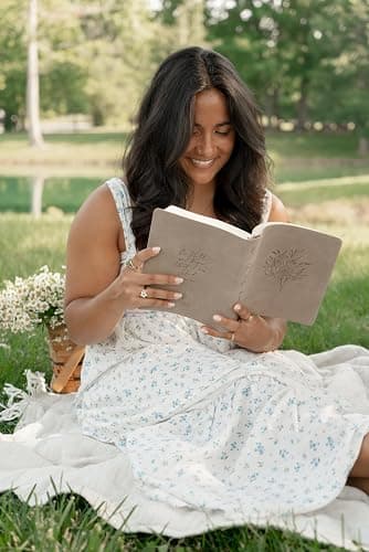 Hosanna Revival NLT Bible for Women — Journaling & Study Bible with Wide Margins, Taupe Leather-like Cover, Floral Design, New Living Translation Notetaking Bible: Marlo Theme thumbnail 7