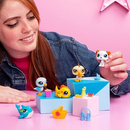 Littlest Pet Shop, Collector Set, Beach Besties Theme - Gen 7, Pets #61 to #65, Authentic LPS Bobble Head Figure, Collectible Imagination Toy Animal, Kidults, Girls, Boys, Kids, Tweens Ages 4+ thumbnail 2