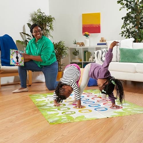 Hasbro Gaming Twister Junior Game, Animal Adventure 2-Sided Mat, 2 Games in 1, Party Game for Kids Ages 3 and Up, Indoor Game for 2-4 Players - Multicoloured thumbnail 10