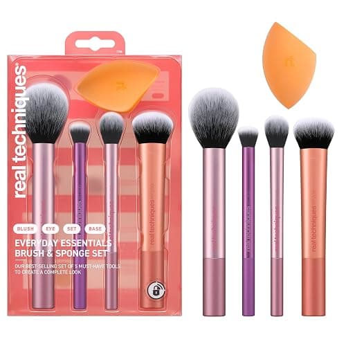 Real Techniques Everyday Essentials + Make-up-Schwamm-Set, Make-up-Pinsel und Make-up-Mixer-Schwamm, für Foundation, Rouge, Bronzer, Lidschatten und Puder, 5-teiliges Set - Image 1