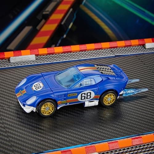 Transformers Collaborative Hot Wheels® x El Segundo Coupe, Deluxe Class 5-Inch Robot Action Figure Converts to Racecar, Ages 8+ thumbnail 5