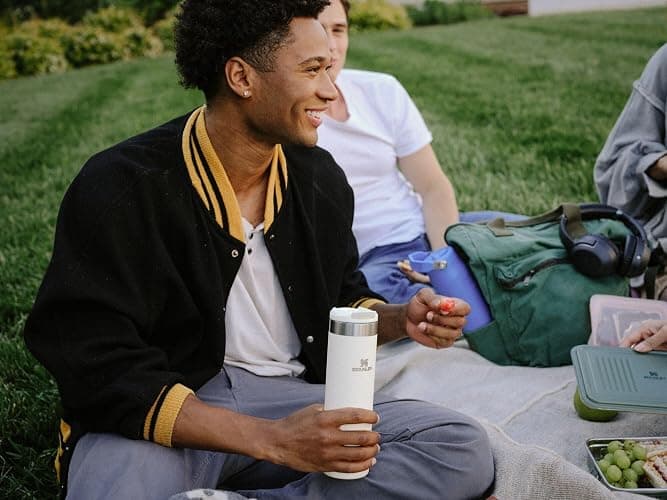 Stanley AeroLight Transit Bottle 20 oz | Locking Drink Through Lid | Leak Resistant Water Bottle or Coffee Travel Mug | Lightweight Insulated Stainless Steel | BPA-Free | Rose Quartz thumbnail 6