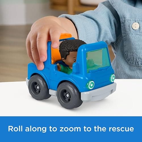 Fisher-Price Little People Roadside Tow & Go Figure & Vehicle Set | 5 Pieces, Rescue Pretend Play, Toddlers & Preschool Kids Ages 1+ Years thumbnail 4