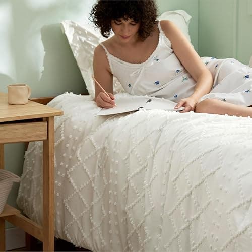 Bedsure Twin XL Comforter Set - Ivory Comforter, Boho Tufted Distressed Vintage Bedding for Kids, 2 Pieces Farmhouse-Style Bed Set for All Seasons, Fluffy Soft Bedding with 1 Pillow Sham thumbnail 2
