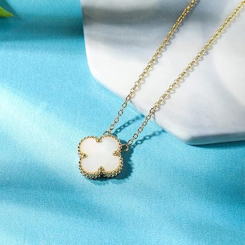 Lucky Clover Necklace For Women Girls, 18K Gold Plated Cute Fashion Simple Girls Titanium Steel Hypoallergenic Pendant, Titanium Steel, No Gemstone thumbnail 4