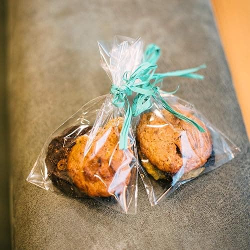 Morepack Cello Cellophane 4x6 Inches Cookie Bags 200 Pcs OPP Plastic Clear Treat Bags with 200 Twist Ties for Gift Wrapping,Packaging Candies,Dessert,Bakery,Chocolate,Party Favors thumbnail 5