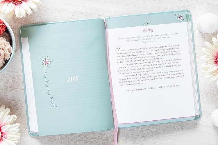 Trusting God With Every Breath: 365 Daily Devotions for Women – Find Hope for the Ups and Downs of Life thumbnail 3
