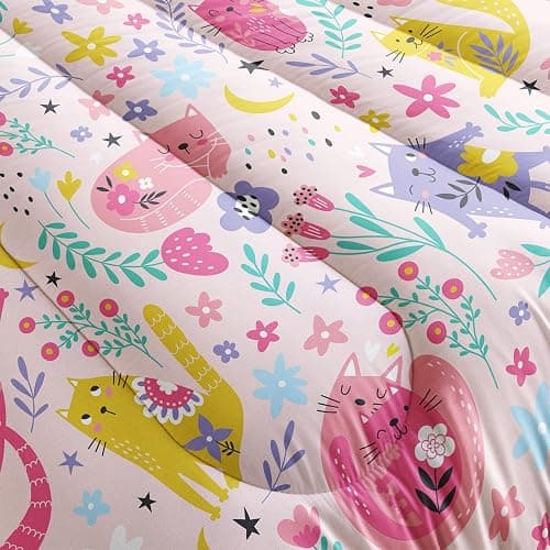 QOOMO Floral Cat Comforter Twin Size,Pink Cat Bedding Set for Kids Teens Girls,3Pcs Bedding Set Printed Comforter with 2 Pillowcases,Down Alternative,Soft and Lightweight(Pink，Twin Size) thumbnail 5
