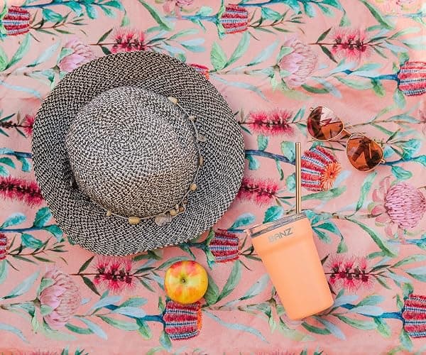 Banz Large Picnic Blanket - Foldable Beach Blanket - Easy Carry Outdoor Mat for Beach, Park, Picnics or Camping - Picnic Accessories 60 X 78 inch - Waratah thumbnail 5