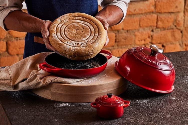 Le Creuset Enameled Cast Iron Signature Round Bread Oven, 9.5", Peche thumbnail 7