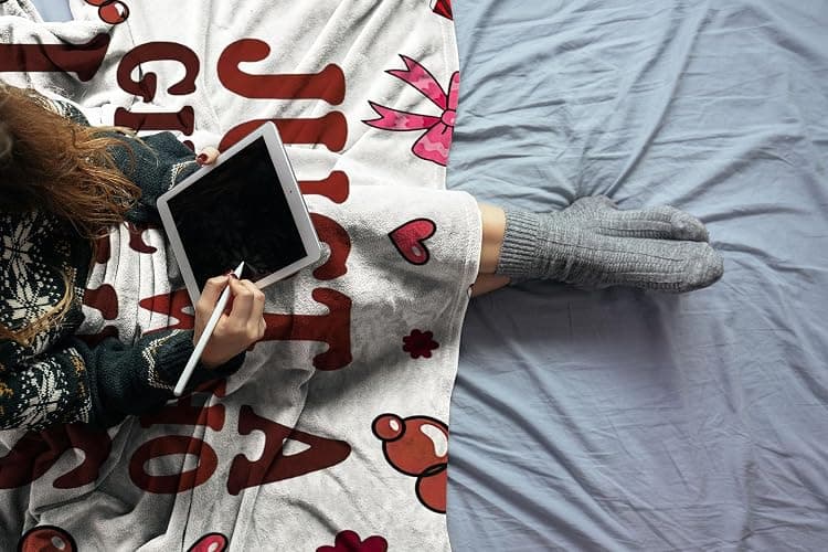 Allenjoy Dr.P Drinks Soda Girl Lovers Blanket 57"x50" - Soft Warm Throw Blankets for Couch Bed Living Room Home Office Bedroom Decor, Gifts for Men Teens Fans Brother Son, Durable Washable thumbnail 3