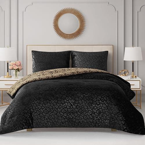 Juicy Couture reversible leopard comforter set for queen/full - Image 1