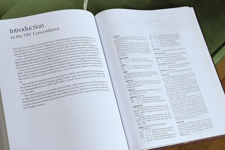 NIV, Family Bible (Keepsake Edition), Leathersoft, Burgundy, Red Letter thumbnail 10