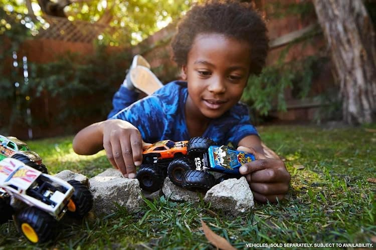 Hot Wheels Monster Trucks 2-Pack, Demolition Doubles Set of 2 Toy Vehicles in 1:64 Scale, for Kids & Collectors (Styles May Vary) thumbnail 2