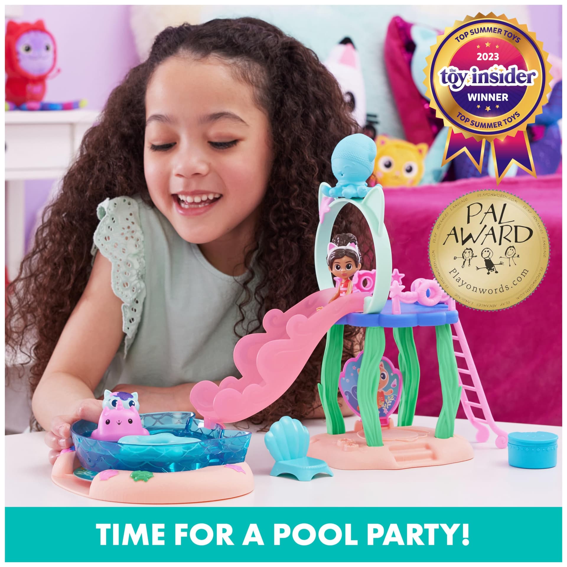 Gabby’s Dollhouse, Purr-ific Pool Playset with Gabby and MerCat Figures, Colour-Changing Mermaid Tails and Pool Accessories Kids’ Toys for Ages 3 and Up thumbnail 2