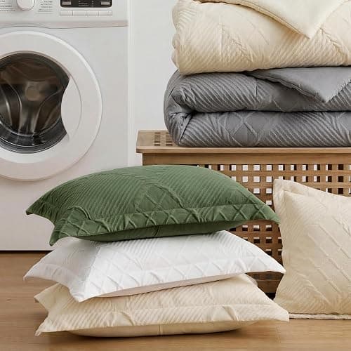 Amélie Home Queen Comforter Set, 3 Piece Beige Jacquard Bedding Set with 2 Pillow Cases, Soft Microfiber Diamond Design, Lightweight All-Season for Bedroom & Dorm thumbnail 4