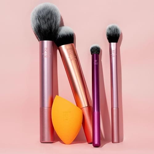 Real Techniques 5 Piece Everyday Essentials Makeup Brush Set, Includes 4 Brushes & Makeup Sponge, For Foundation, Blush, Bronzer, Contour, Eyeshadow, & Powder, Travel Gift Set, Cruelty-Free & Vegan thumbnail 16
