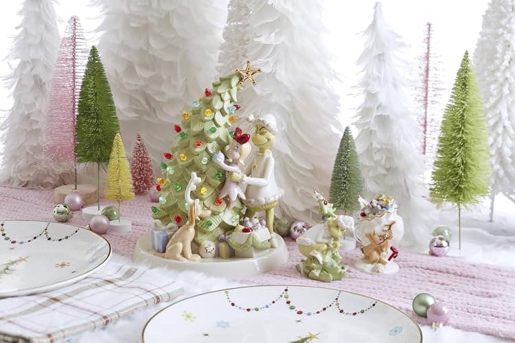 Lenox 896340 Merry Grinchmas Salt & Pepper Set, 2-Piece, Green, Christmas & Holiday Hosting thumbnail 4