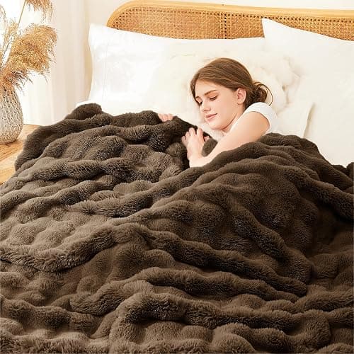L'AGRATY Faux Rabbit Fur Blanket: 60" x 80" Twin Luxury Soft Fluffy Thick Fur Throw Blanket for Couch Bed Sofa - Cozy Plush Bubble Blankets for Winter: Flannel Fleece Decorative Blanket(Cocoa Brown) thumbnail 3