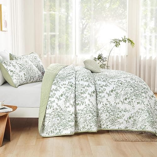 WONGS BDEEING Quilt King Size, Sage Green Quilt Bedding Set with 2 Pillowcases, Botanical Quilt for King Bed, Soft Microfiber Lightweight Coverlet Bedspread for All Season (110"×90", 3 Pieces) thumbnail 3