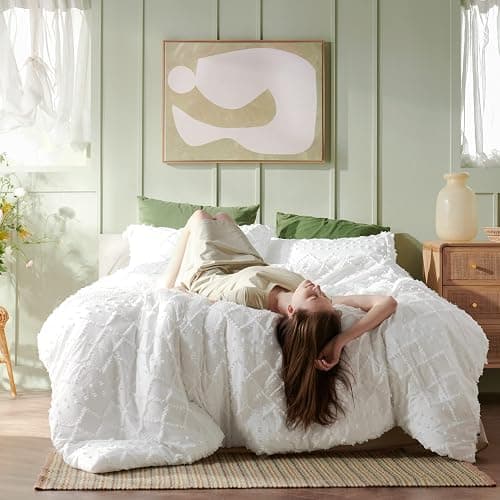 Bedsure Queen Comforter Set - White Comforter, Boho Tufted Shabby Chic Bedding Comforter Set for Kids, 3 Pieces Vintage Farmhouse Bed Set for All Seasons, Fluffy Soft Bedding Set with 2 Pillow Shams thumbnail 3