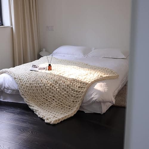 Maetoow Chenille Chunky Knit Blanket Throw （40×50 Inch）, Handmade Warm & Cozy Blanket Couch, Bed, Home Decor, Soft Breathable Fleece Banket, Christmas Thick and Giant Yarn Throws, Cream thumbnail 9