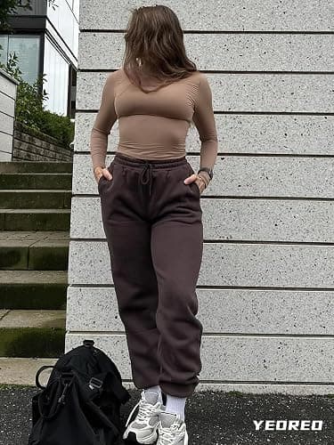 YEOREO Long Sleeve Workout Crop Mock Thermal Turtle Neck Double Lined Base Tops Shirts Women Sariah Y2k Undershirt thumbnail 4