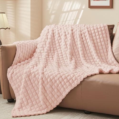 BEDELITE Pink Throw Blanket Twin Size for Bed- Super Soft and Warm 3D Checkered Fluffy Fuzzy Fleece Blanket, Luxurious Plush Cozy Blanket for Room Decor Fall and Winter, 60x80 inches thumbnail 2