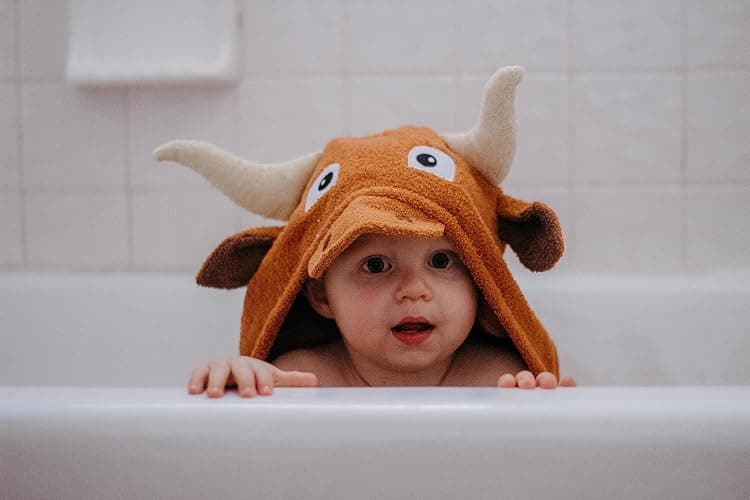 Yikes Twins Hooded Baby Towel for Kids 2-8 | Large 100% Cotton Baby Towel for Girls or Boys | Unisex Cute Texas Longhorn Bath Towels for Babies and Toddlers thumbnail 2