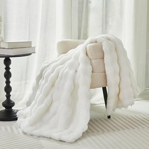 Faux Fur Throw Blanket Fleece Bubble Blanket Casa Carina-Super Soft Fluffy Fuzzy Blanket Plush Blanket-Cozy and Thick for Couch Chair Bed 130x160cm(51x63in) White thumbnail 5