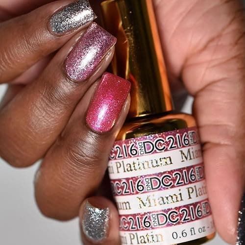 DND Base Gel and Top Gel Polish Set, UV/LED GelBase Polish and No Cleanse Top Coat, Professional Gel Polish Duo, 0.5 Fl Oz Each thumbnail 6