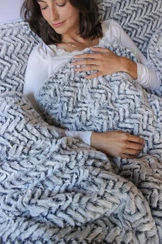 Byourbed Cozy Peaks - Coma Inducer® Oversized Queen Comforter Set - Chevron Frosted Navy thumbnail 4