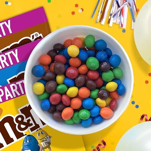M&M'S Chocolate Bag, Crispy Centre & Milk Chocolate, 675g Party Bag, Bulk Chocolate, Ideal for Gift, Snacks and Sharing thumbnail 5