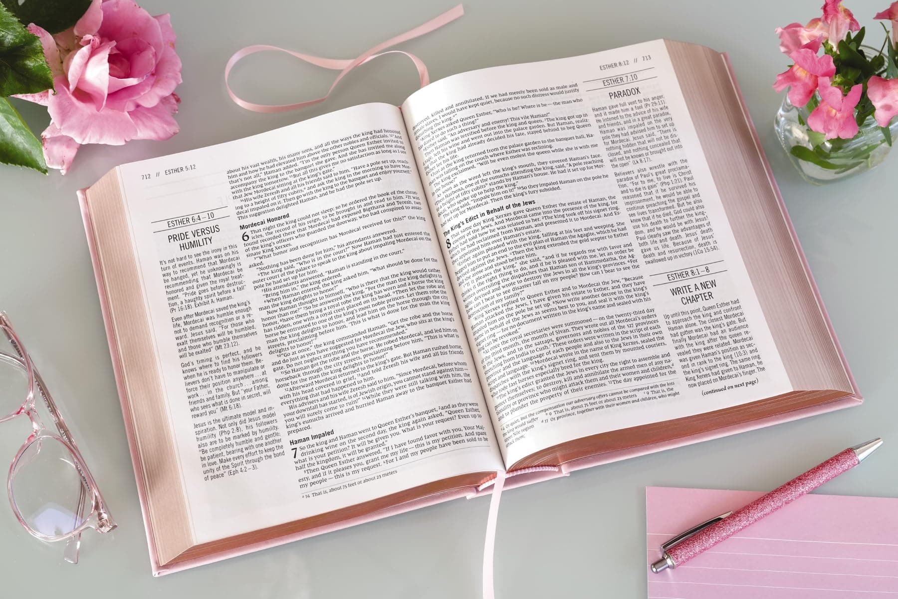 The Jesus Bible [NIV Edition, Pink] thumbnail 9