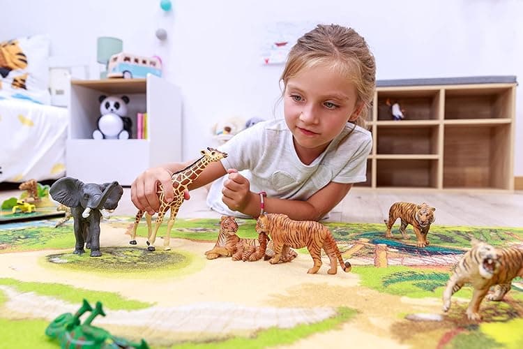 Papo - White-Tailed Deer Figure - Realistic Forest Animal Toy for Kids Age 3+ - Hand Painted Wildlife Model with Antlers - 10.4 x 4 x 10.9 cm - Durable Plastic Figure - Wildlife Collection - 53021 thumbnail 2