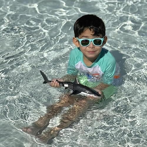 Playtigo 2.4Ghz Remote Control Shark Pool Toys for Boys Kids,Highly Realistic Shark Pool Toys for Kids,RC Boat Outdoor Water Toy with Light and Spray Water for Boys Girls Ages 6+ (with 2 Batteries) thumbnail 2
