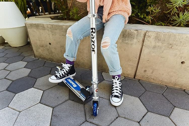 Razor A Kick Scooter for Kids - Lightweight, Foldable, Aluminum Frame, and Adjustable Handlebars thumbnail 5