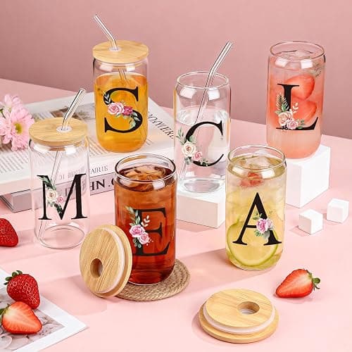 TUZELIYA M Personalisiert Personalisierte Geschenke mit Buchstaben – Glasbecher mit Deckel & Strohhalm + Schlüsselanhänger Buchstabe, Geschenk für Frauen & Mädchen, Geburtstag, Valentinstag thumbnail 5