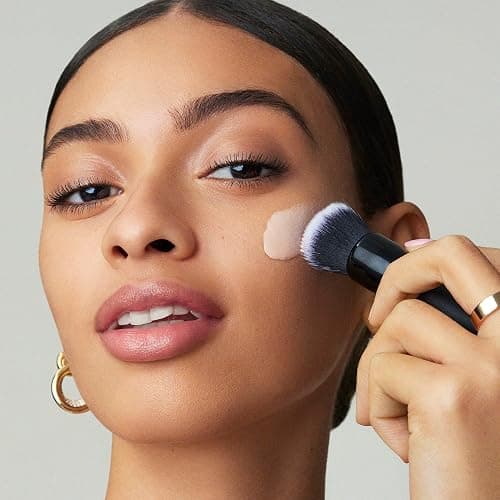 e.l.f. Liquid Poreless Putty Primer, Hydrating Liquid Face Primer For A Smooth Complexion, Grips Makeup For Longwear, Vegan & Cruelty-free thumbnail 4