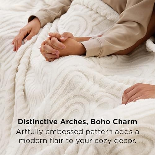 Bedsure GentleSoft Throw Blankets for Women - Soft Cozy Cute Blanket for Couch, Fuzzy Fleece Christmas Throw for Boho Modern Home Room Decor Aesthetic, Gifts for Women Teen Girl, White, 50x60 Inches thumbnail 5