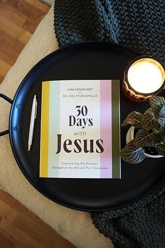 30 Days with Jesus Bible Study Guide: Experiencing His Presence throughout the Old and New Testaments thumbnail 12