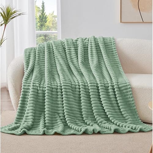 BEDELITE Fleece Throw Blanket thumbnail 7