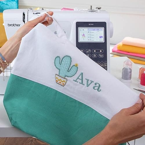 Brother SE700 Embroidery & Sewing Machine with Starter Bundle thumbnail 9