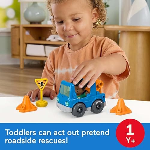 Fisher-Price Little People Roadside Tow & Go Figure & Vehicle Set | 5 Pieces, Rescue Pretend Play, Toddlers & Preschool Kids Ages 1+ Years thumbnail 3