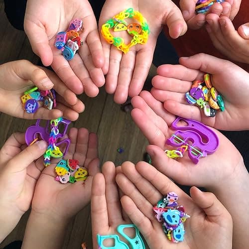 Rainbow Loom® Loomi-Pals™ MEGA Set, Features 60 Cute Assorted LP Charms, The New RL2.0, Happy Looms, Hooks, Alpha & Pony Beads, 5600 Colorful Bands All in a Carrying Case for Boys and Girls 7+ thumbnail 12