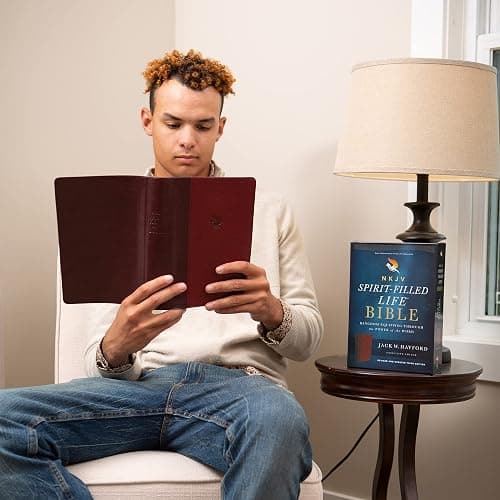 NKJV, Spirit-Filled Life Bible, Third Edition, Leathersoft, Burgundy, Red Letter, Comfort Print: Kingdom Equipping Through the Power of the Word thumbnail 6