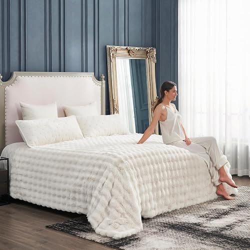 Cozy Bliss Faux Fur Throw Blanket for Bed King Size, Fuzzy Soft Plush Thick Bubble Blanket for Sofa Bedroom Living Room, 108 * 90 Inches Cream White thumbnail 2