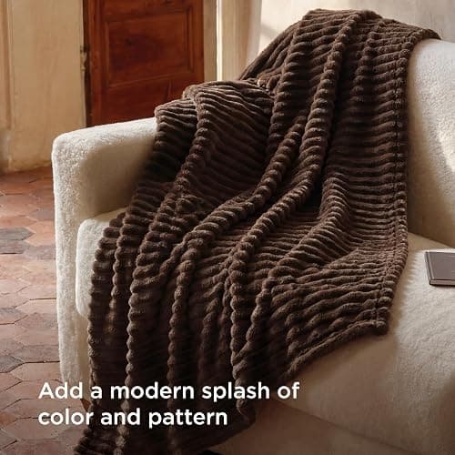 Bedsure Soft Chocolate BrownThrow Blanket for Couch Decor Gifts 50"x60" | Fall Blankets Decorations for Home Living Room Decor, Cute Cozy Fluffy Small Throws Sofa, Birthday Gifts for Women Mom Her thumbnail 4