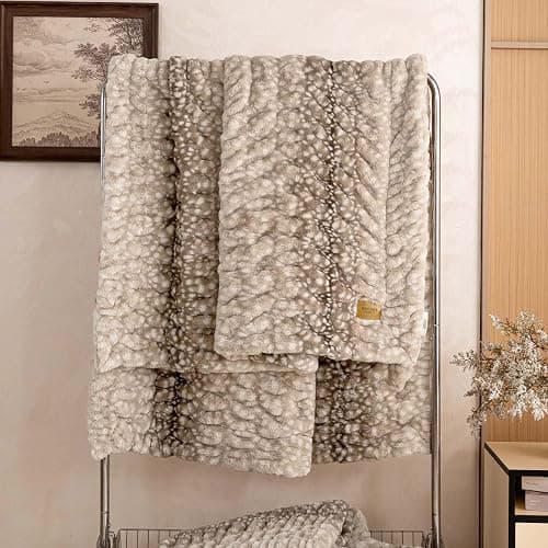 YUSOKI 1000GSM Double Sided Bubble Faux Rabbit Fur Throw Blanket, Deer Fawn Animal Print, Ultra Fluffy Plush, 4-Way Stretch, Ideal Gift for Women (Grey Fawn, Medium (50 X 60 Inches)) thumbnail 4